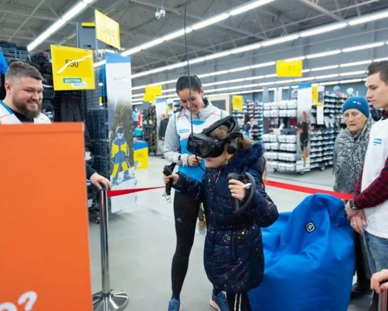 VR-зона Decathlon: відвідувачі грають у «Снорклінг на австралійському рифі»